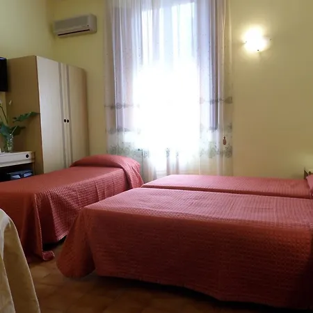 Delizia Genovese 3* Montecatini Terme