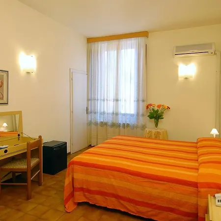 Delizia Genovese 3*